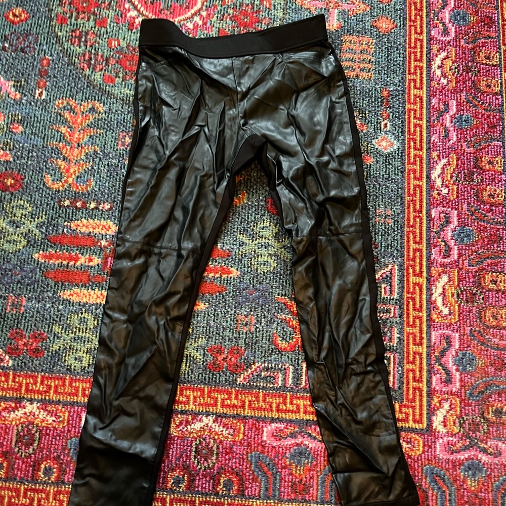 Lauren size 10 leather front pants